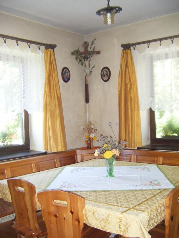 Guest House Kmetija Dane Exterior foto